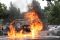 Mobil Terbakar di Dekat...