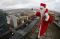 Aksi Santa Claus di...