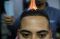 Cukur Rambut Pakai Api...