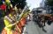 Ratusan Warga Lepas...