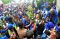 Ribuan Suporter Sambut...