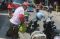 Warga Sumur Batu Antre...
