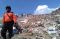 Gunung Sampah di TPA...