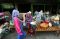 Puluhan Lapak Semi Permanen...