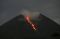 Gunung Merapi Keluarkan...