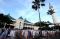 Ribuan Umat Muslim Salat...