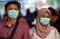 Gunakan Masker, Warga...