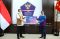 XL Axiata Serahkan Donasi...