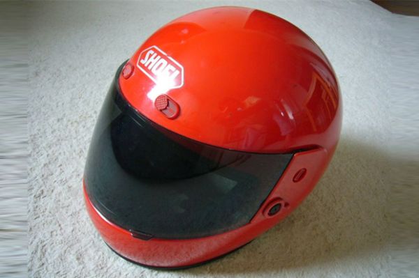 10 Helm Klasik yang Pernah Populer