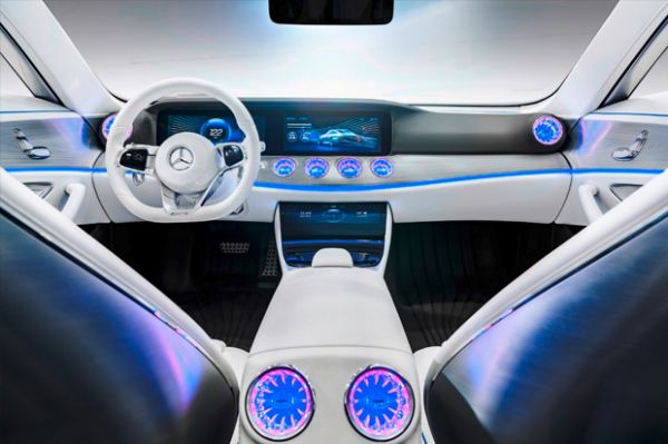 mercedes IAA 4