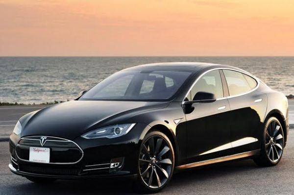 Tesla S