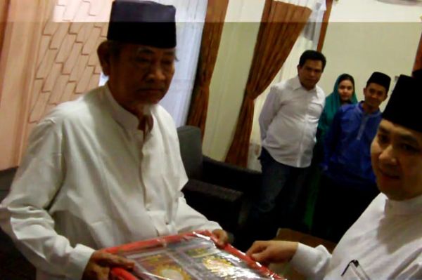 Safari Ramadan, HT Kunjungi Pesantren di Kaliwungu