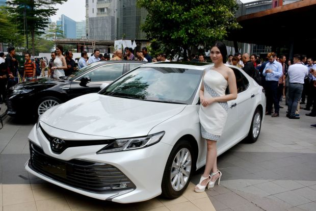 Mengaspal Resmi di Awal 2019, All New Camry Lebih Mewah dan Agresif