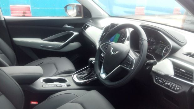 Fitur Canggih di Wuling Almaz Bisa Bikin Pemain SUV Lainnya Cemas