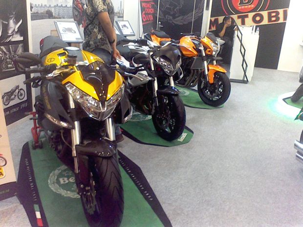 Benelli Boyong Motor Bergaya Klasik dan Futuristik ke GIIAS 2017