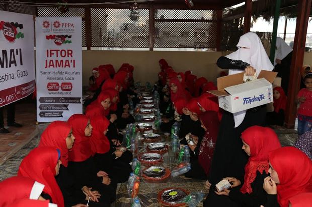 Suasana Ramadan di Rumah Tahfidz PPPA Daarul Qur'an di Palestina