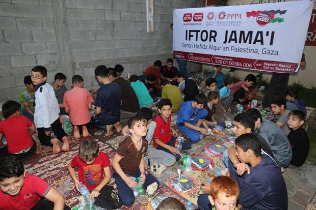 Suasana Ramadan di Rumah Tahfidz PPPA Daarul Qur'an di Palestina