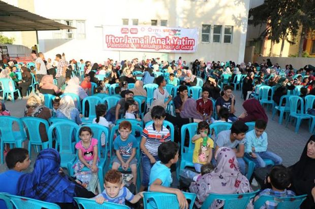 PPPA Daarul Qur'an Tebar Iftor Jama'i dan Misi Kemanusiaan di Gaza
