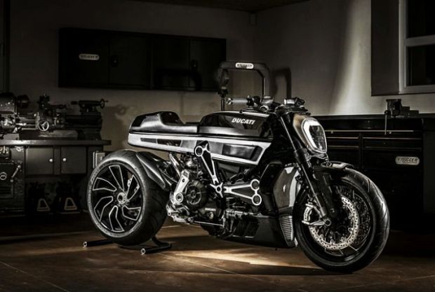 Ducati XDiavel Disulap Jadi Kapal Selam Penjelajah