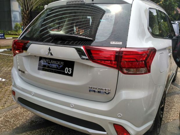 Menperin: Mitsubishi Outlander PHEV Ideal Jadi EV di Indonesia