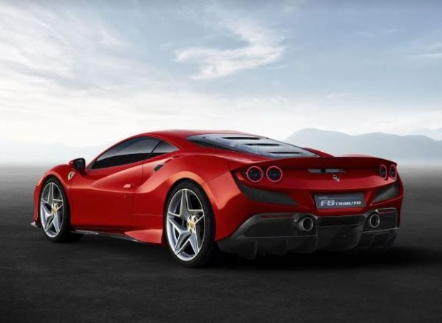 Foto Keren Ferrari F8 Tributo Terungkap sebelum Rilis 5 Maret