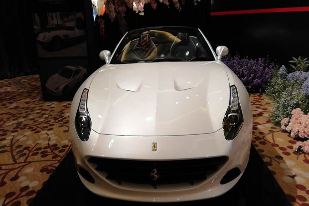 Seksinya Ferrari Tailor-Made 2017 California T dan 488 GTB
