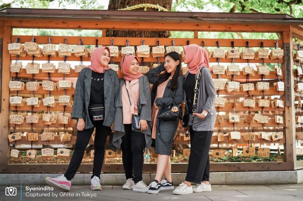 Bersaing dengan Milenial, Generasi Z Makin Gemar Melancong dan Berfoto
