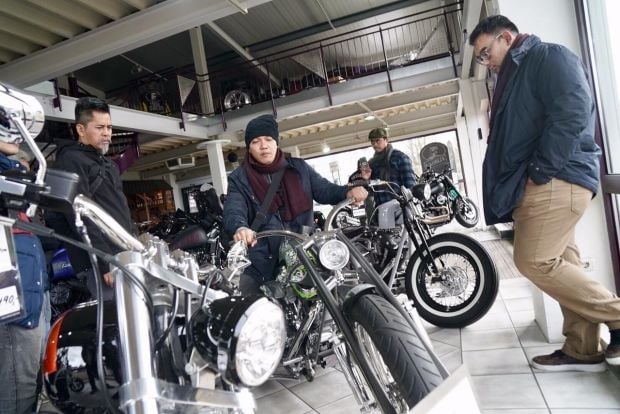 Rombongan Suryanation Motorland Girang Bertemu Builder Senior Jerman