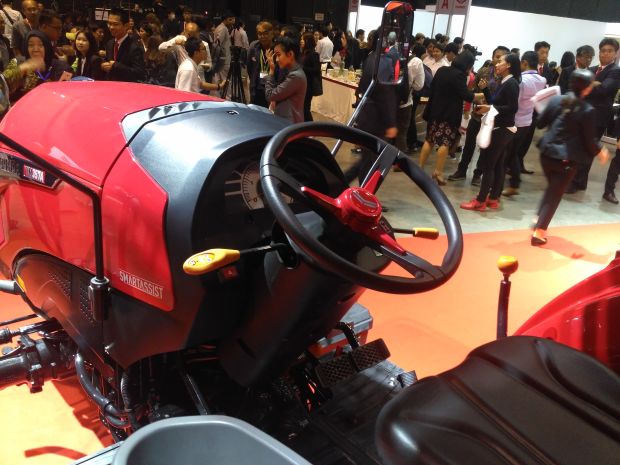 Berteknologi, Traktor Yanmar Seri YM Siap