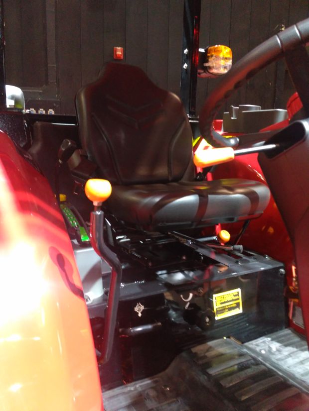 Berteknologi, Traktor Yanmar Seri YM Siap