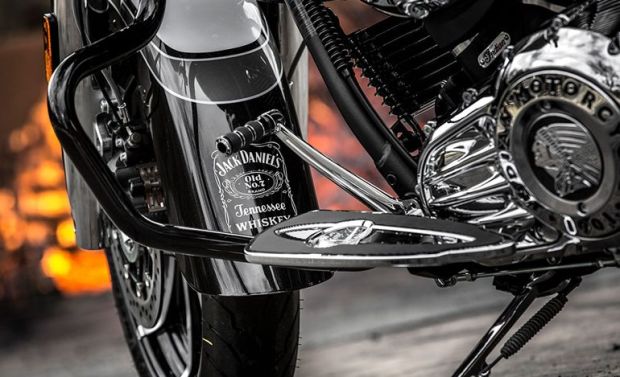Indian Chieftain Jack Daniel's, Pengaruh Miras Kental Terasa