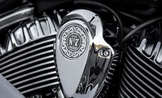 Indian Chieftain Jack Daniel's, Pengaruh Miras Kental Terasa