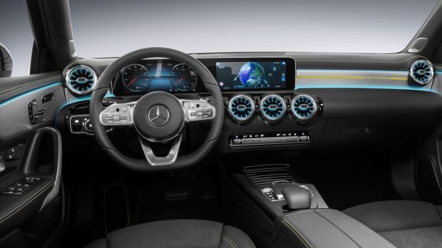 Sedan Mercedes-Benz A-Class 2018 Tampil Semakin Mewah