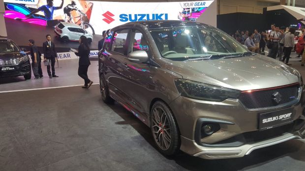 Gara-Gara Suzuki Jimny Beberapa Merek Mobil Dilewati Jokowi