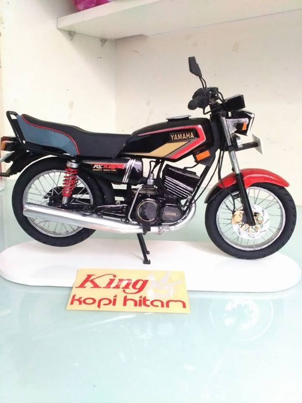 Dijuluki Motor Jambret, Miniatur Yamaha RX King Diserbu Pembeli