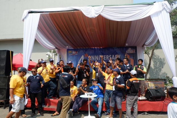 Donasi untuk Anak Yatim Warnai Jambore Kedua Kijang Kapsul Community Indonesia