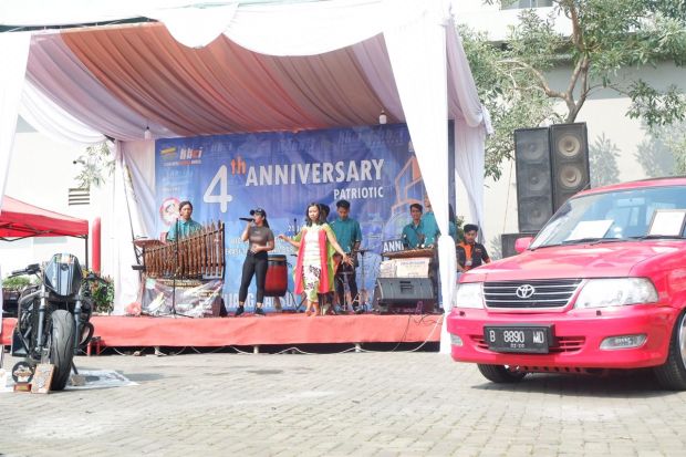 Donasi untuk Anak Yatim Warnai Jambore Kedua Kijang Kapsul Community Indonesia