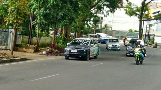 Mitsubishi XM Concept Tes Jalan di Bandung