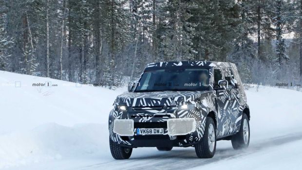 Mulus di Aspal dan Lumpur, Land Rover Defender 2020 Diungkap September
