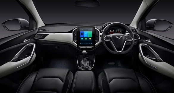 Mengapa Layar di Mobil Semakin Lebar?