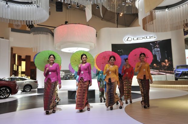Lexus Kenalkan Budaya Indonesia Pada Dunia di GIIAS 2017