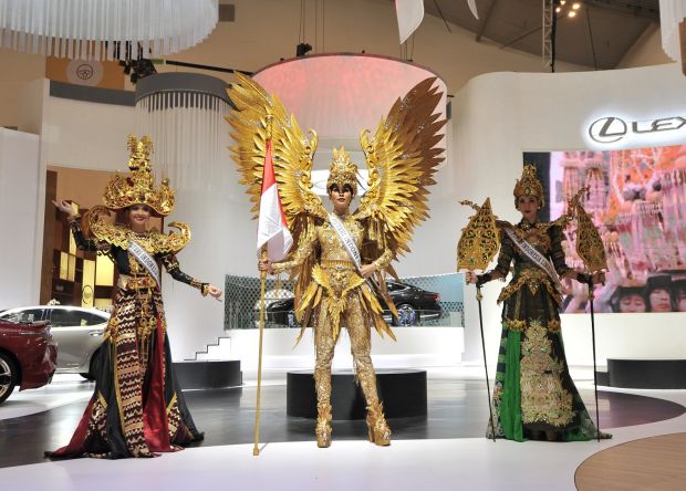 Lexus Kenalkan Budaya Indonesia Pada Dunia di GIIAS 2017