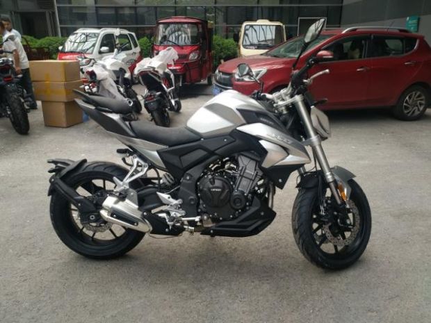 Lebih Sangar, Loncin Bikin Motor Mirip Honda CB500F
