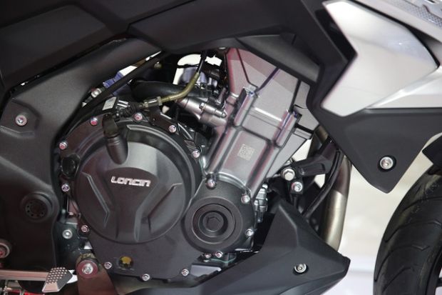 Lebih Sangar, Loncin Bikin Motor Mirip Honda CB500F
