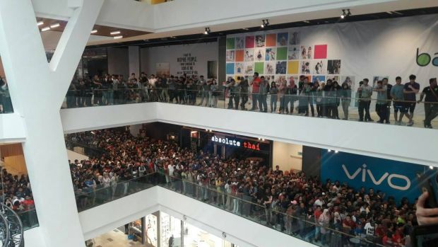 Didiskon, 11.000 Orang Antre Berebut 200 Perangkat Apple