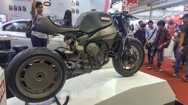 Motul Onirika 2853 Jelmaan Motor Brutal Gemparkan Vietnam