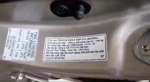 Toyota Vietnam Dituding Pakai Karton Jelek untuk Pelindung Matahari