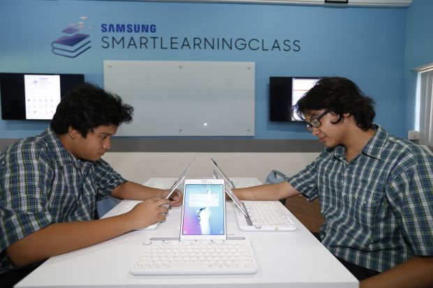 Samsung Bangun Kelas Berbasis Teknologi Bagi Empat SMA di Indonesia