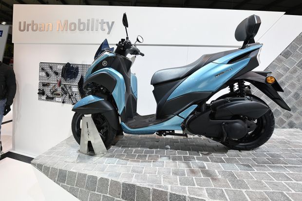 Yamaha Pastikan Kehadiran Skutik MAXI Roda Tiga di 2018
