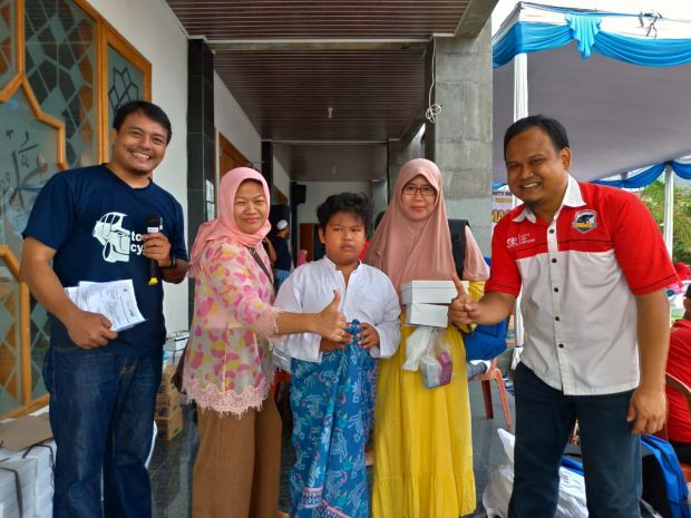 Bakti Sosial, 'Tosca Cyber' Gelar Sunatan Massal dan Pengobatan Gratis